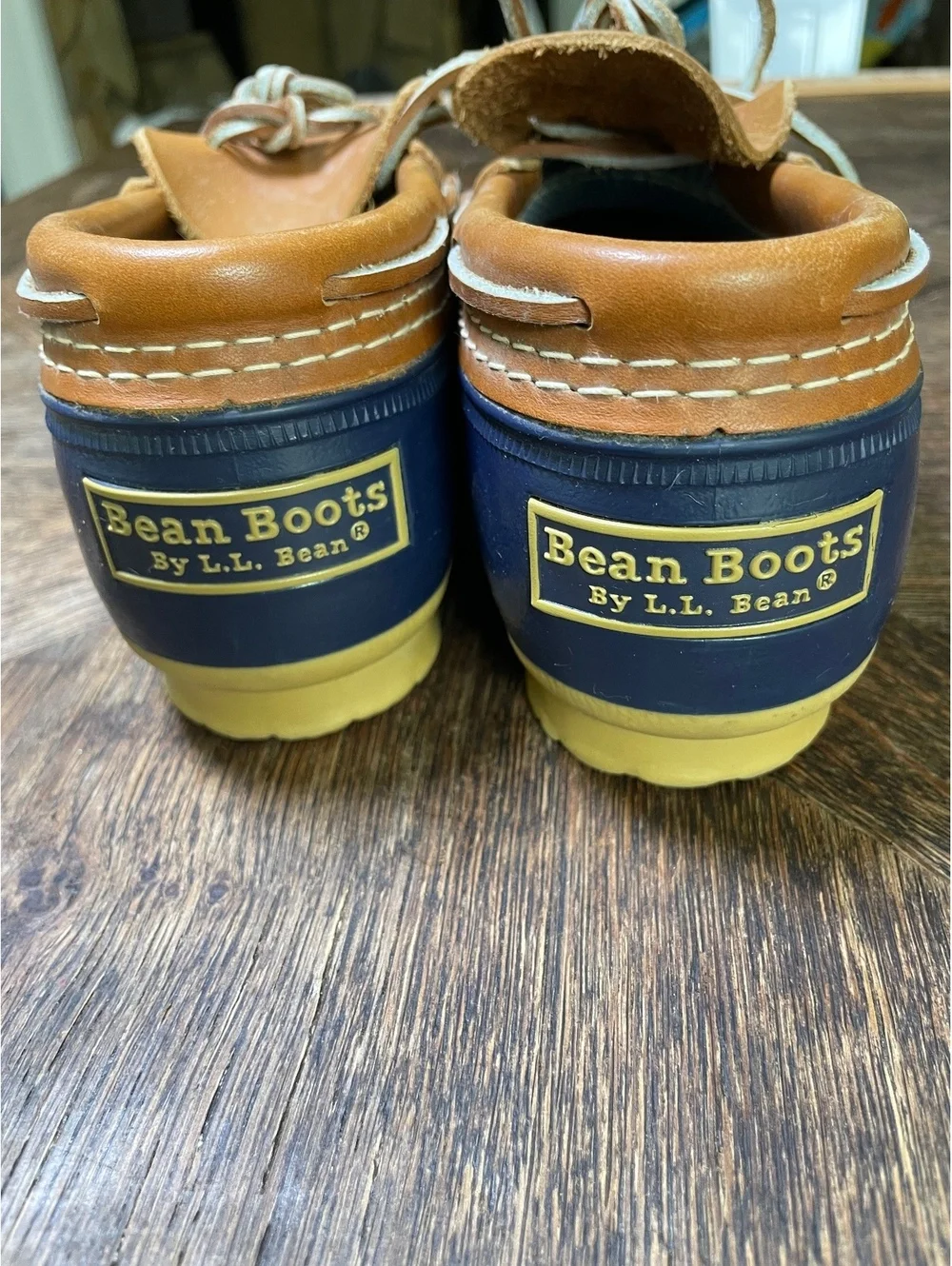 LL Bean navy blue rubber and tan leather ankle boat boot size 8 - Picture 3 of 5